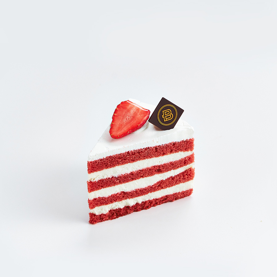 红丝绒草莓切片蛋糕
